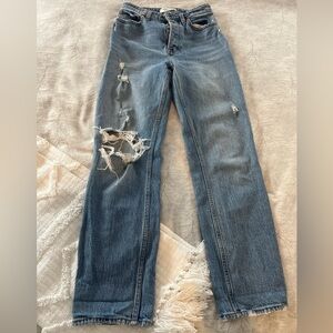 Abercrombie & Fitch Distressed Straight Leg Jeans - Blue curve love dad jeans